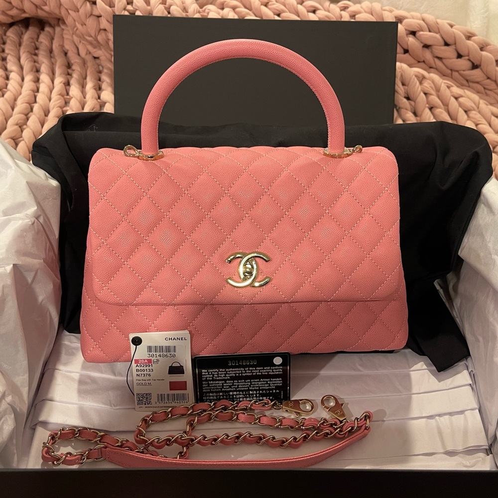 ❌ SOLD ❌✨Gorgoeus Chanel 20A CoCo Handle✨